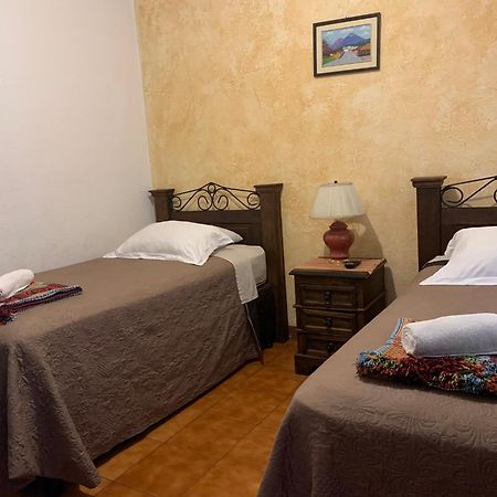 Hotel T Kon T Antigua Bagian luar foto