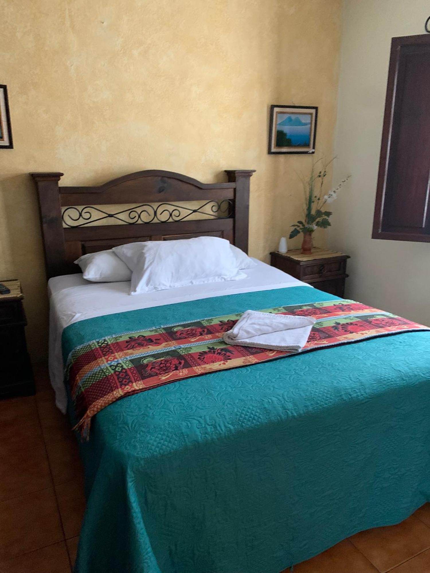 Hotel T Kon T Antigua Bagian luar foto