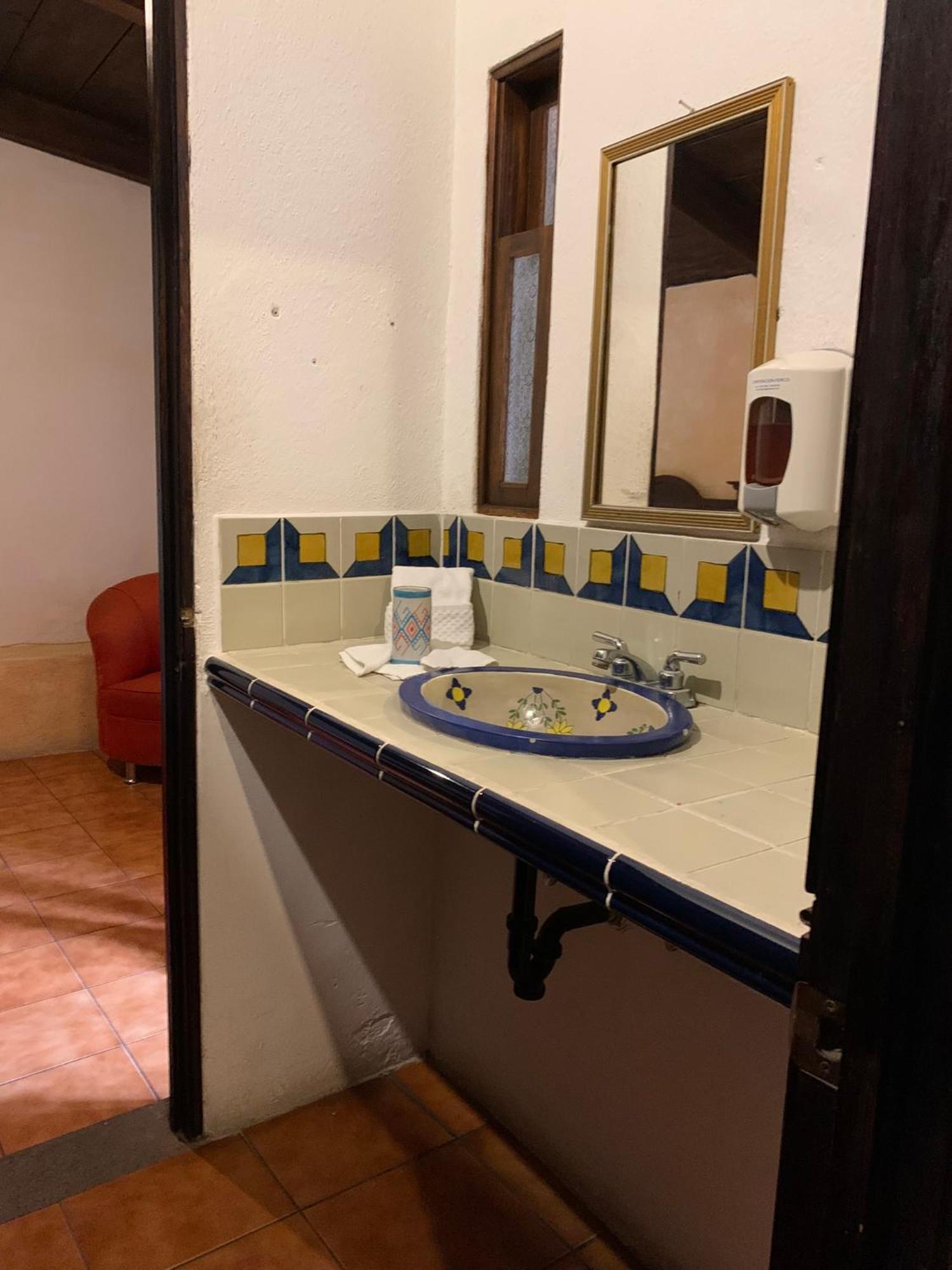 Hotel T Kon T Antigua Bagian luar foto